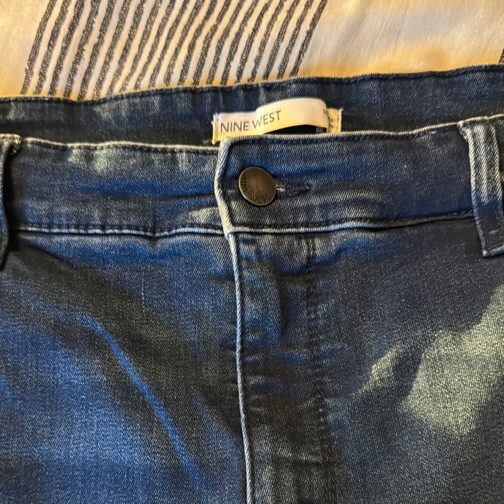 Nine West Denim Blue Women's Shorts - Picture 3 of 9